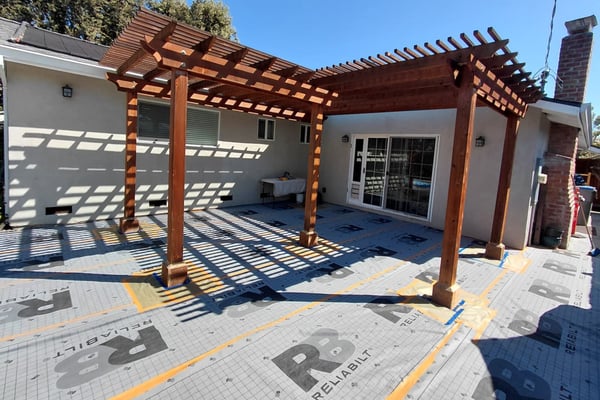 Fence or pergola staining project